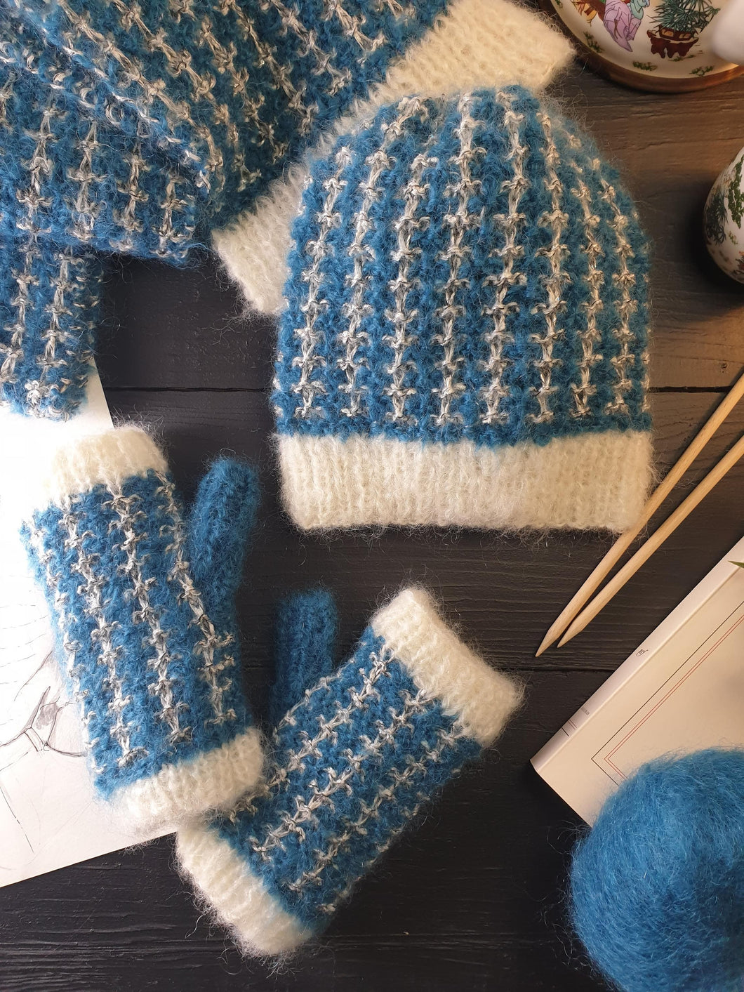 Bonnet et mitaines Chamonix à tricoter