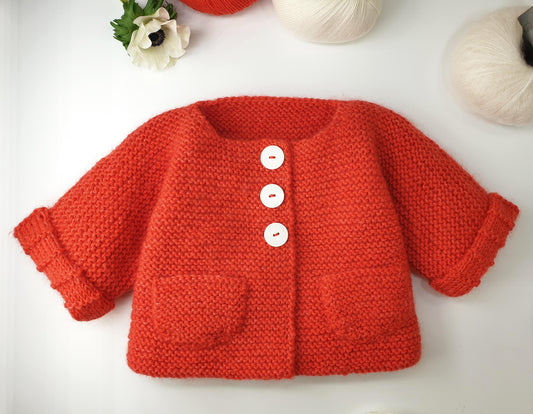 Manteau bébé Pin à tricoter.