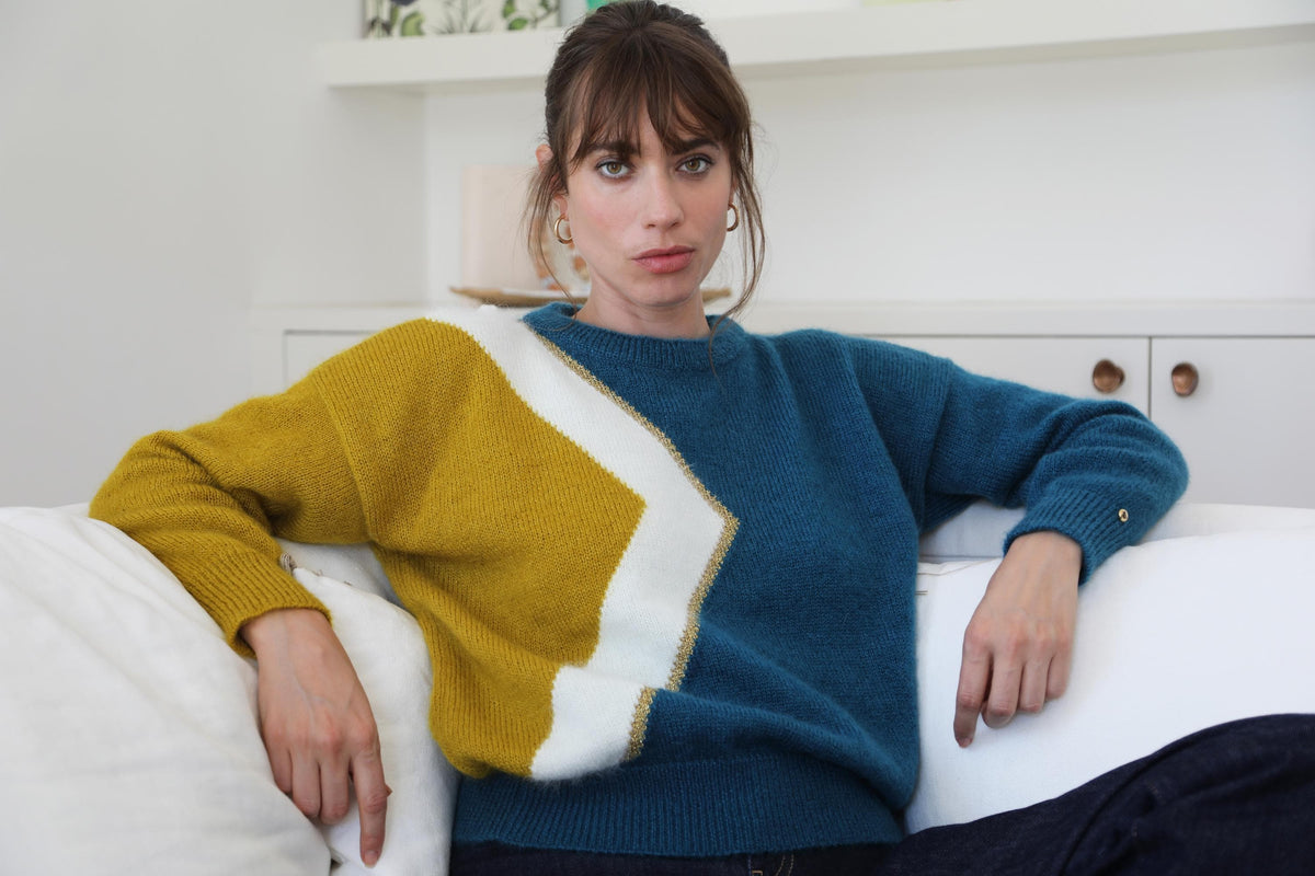 Pull Billie doré à tricoter.