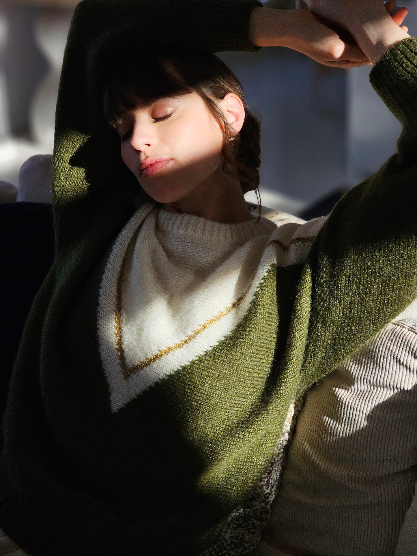 Pull Cyclone doré à tricoter.