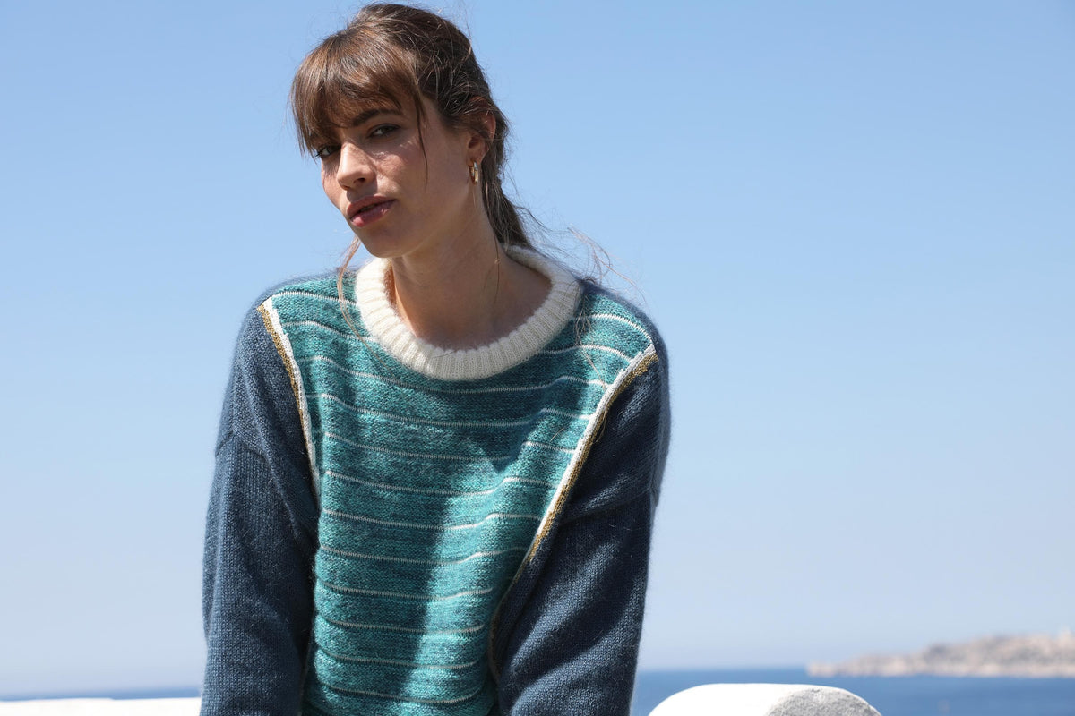Pull Petra foncé Tahiti.