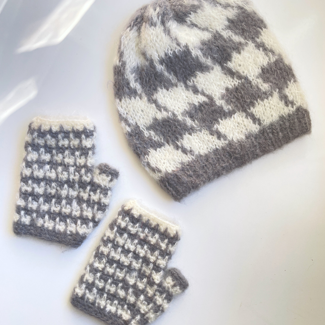 Bonnet, mitaines et snood Avoriaz au crochet.