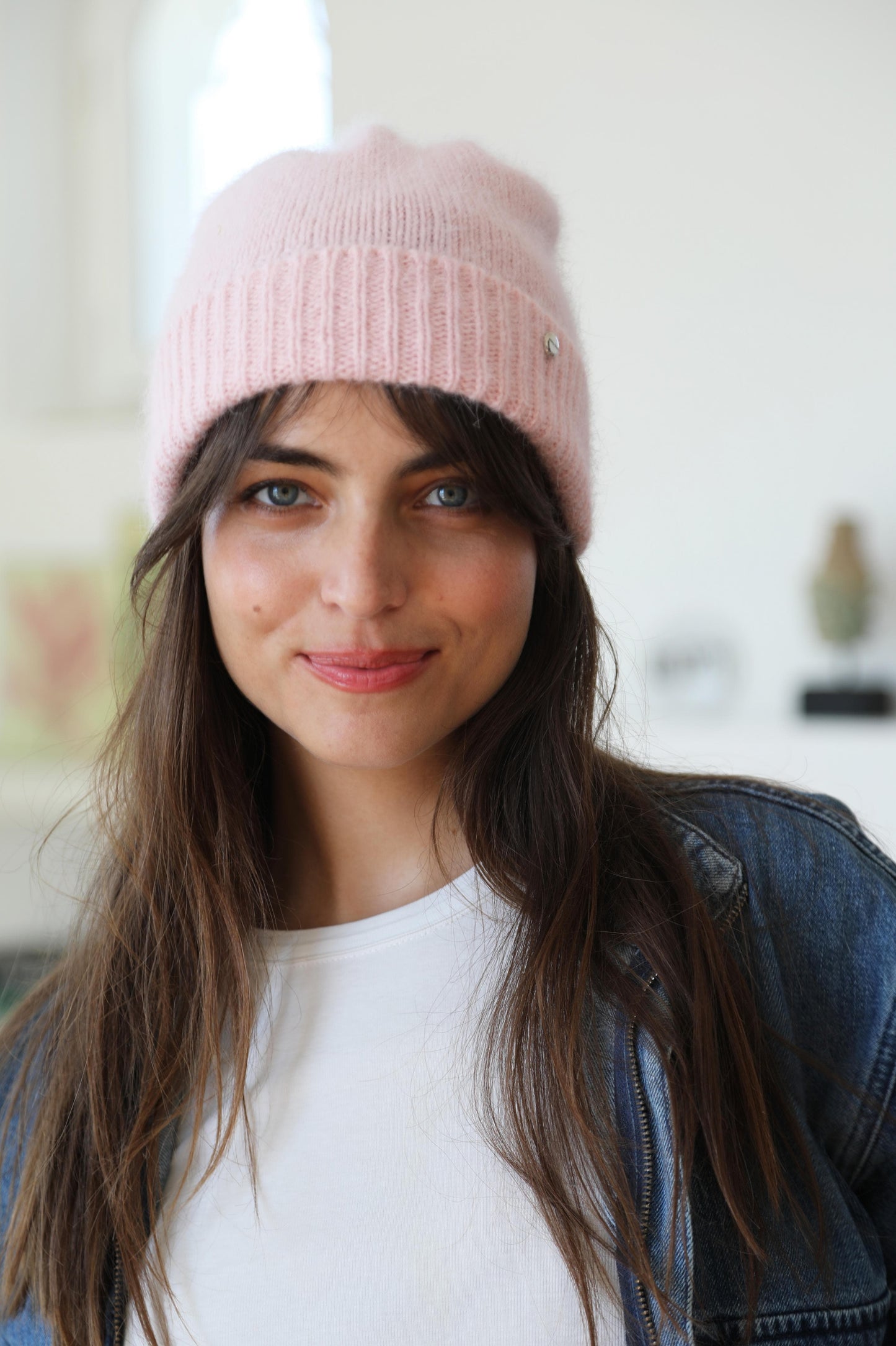 Le bonnet en Angora à tricoter.