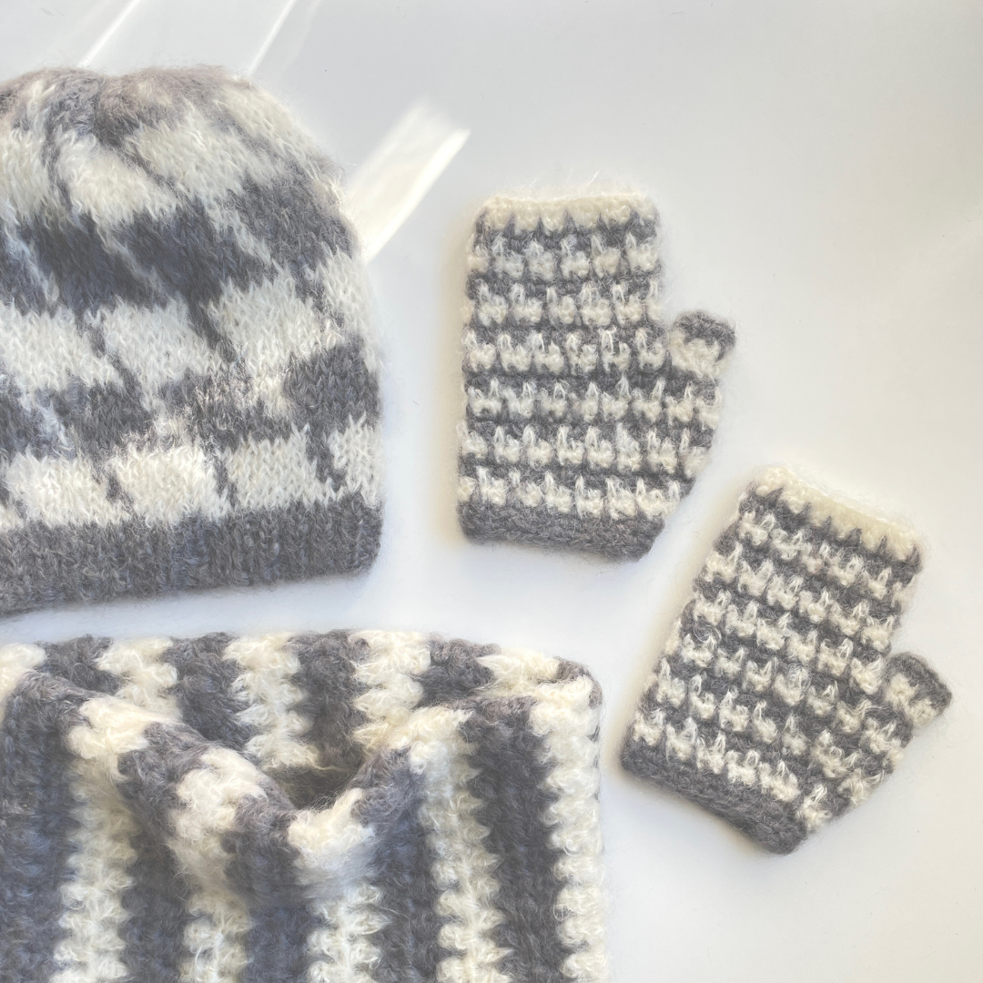 Bonnet, mitaines et snood Avoriaz au crochet.