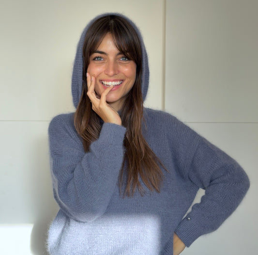 Pull Pipa Cumulus by Charlotte Lemay.