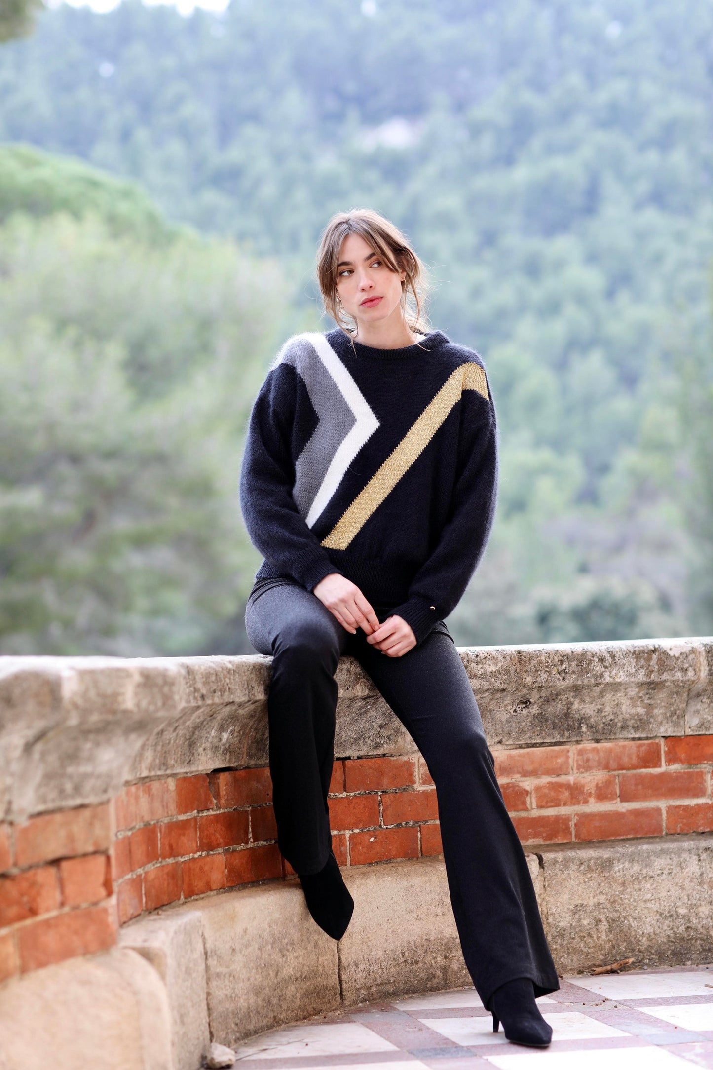 Pull Inès Noir et Naturel prêt-à-porter.