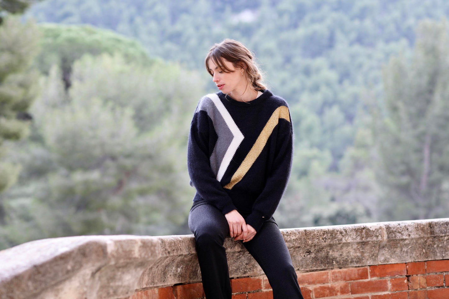 Pull Inès Noir et Naturel prêt-à-porter.