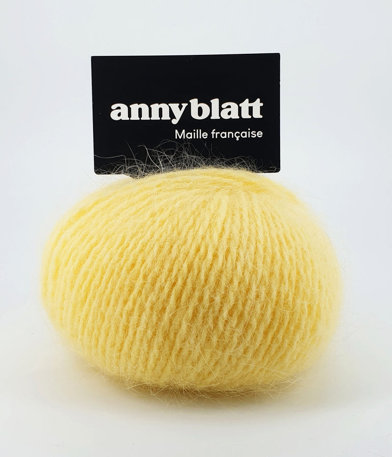 Charger l&#39;image dans la galerie, pelote à tricoter angora Anny Blatt jaune joie 
