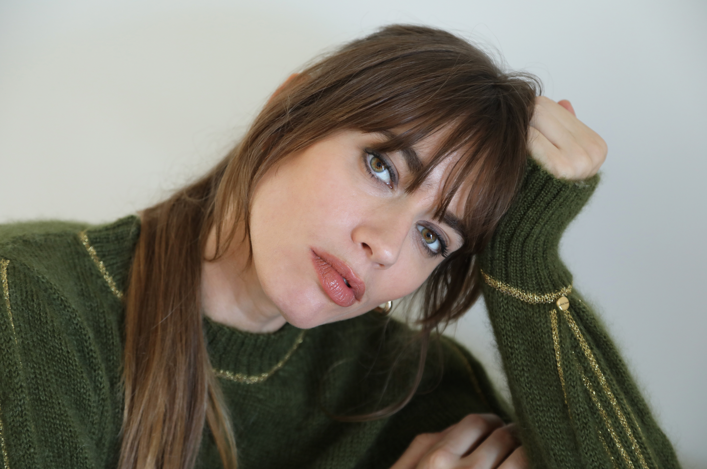 Pull Alix à tricoter en mohair et doré.