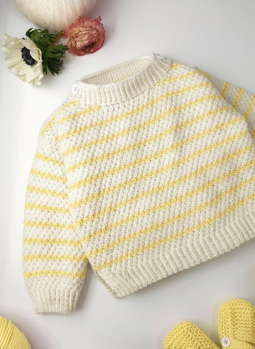 Pull bébé Jacinthe à tricoter