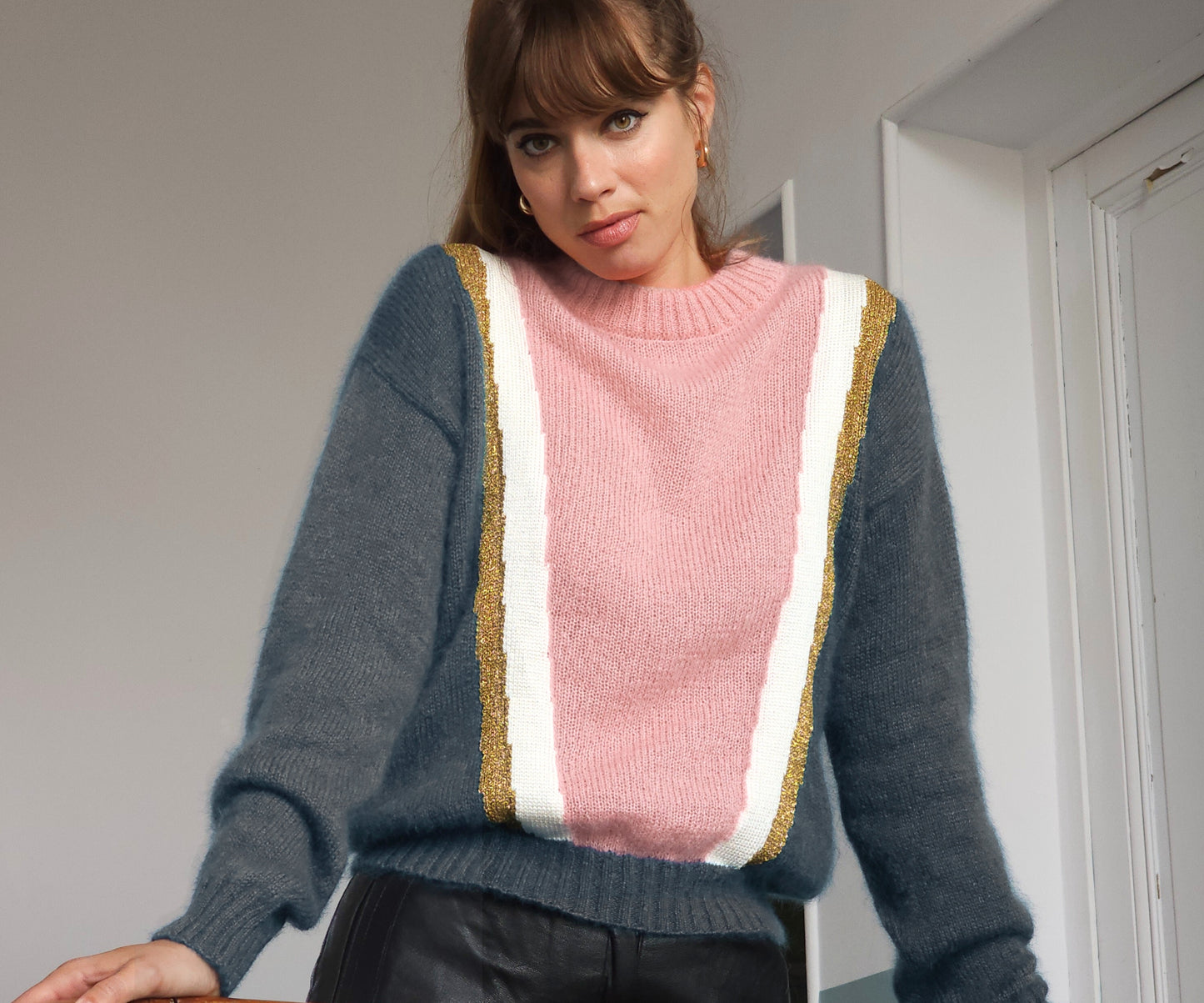 Pull Serena Mohair gris et rose.
