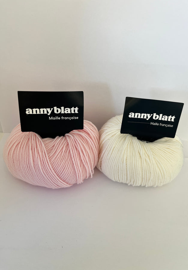 Charger l&#39;image dans la galerie, Brassière bébé Violette à tricoter
