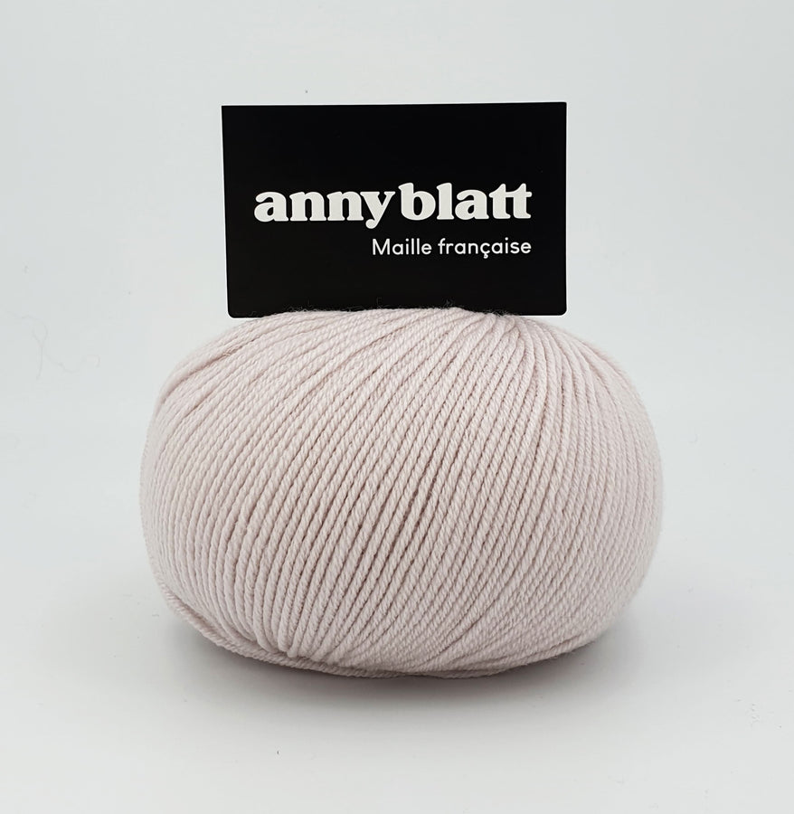 Charger l&#39;image dans la galerie, pelote merinos dune baby blatt extra fine1
