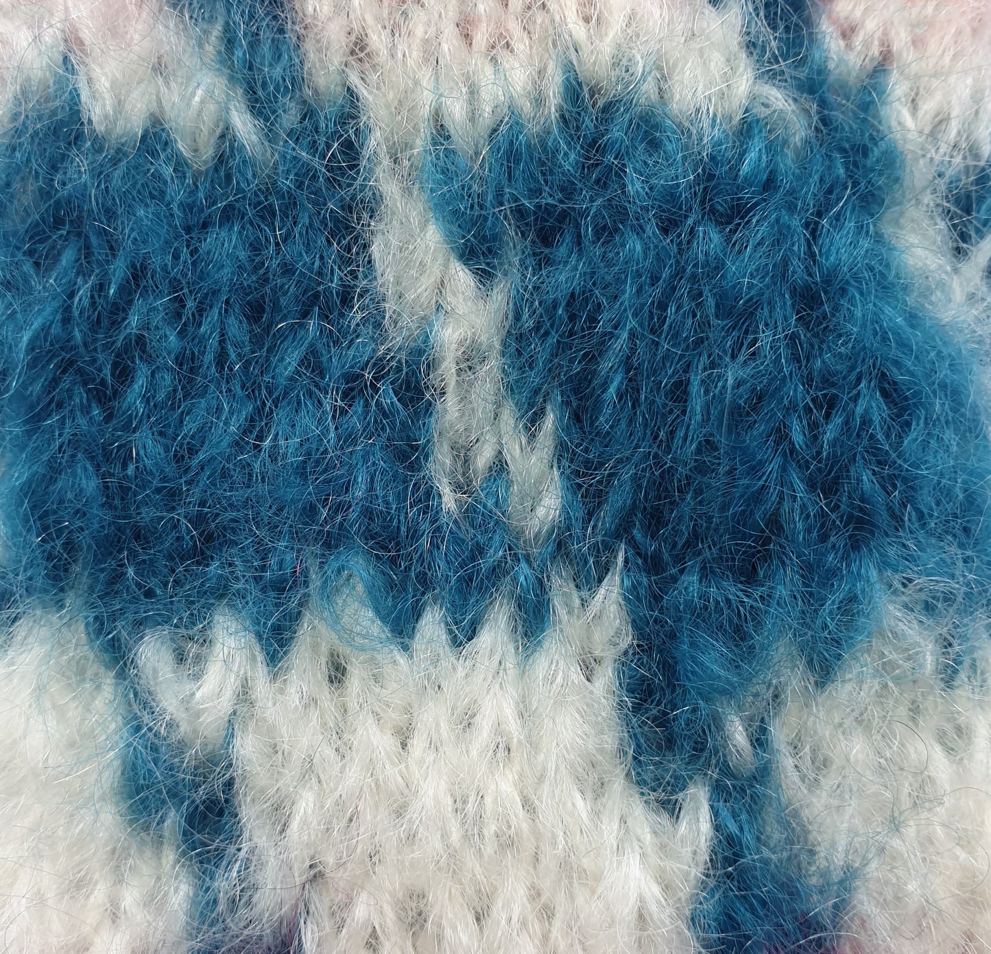 Tricot mohair naturel et pacifique venus