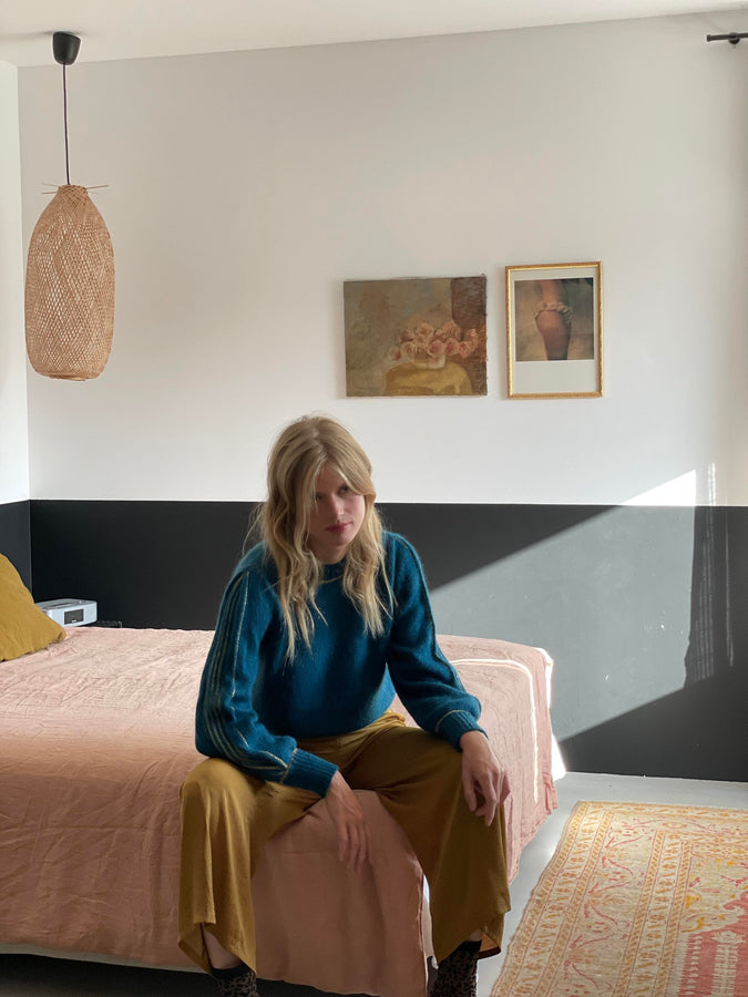 Charger l&#39;image dans la galerie, Pull Alix à tricoter en mohair et doré
