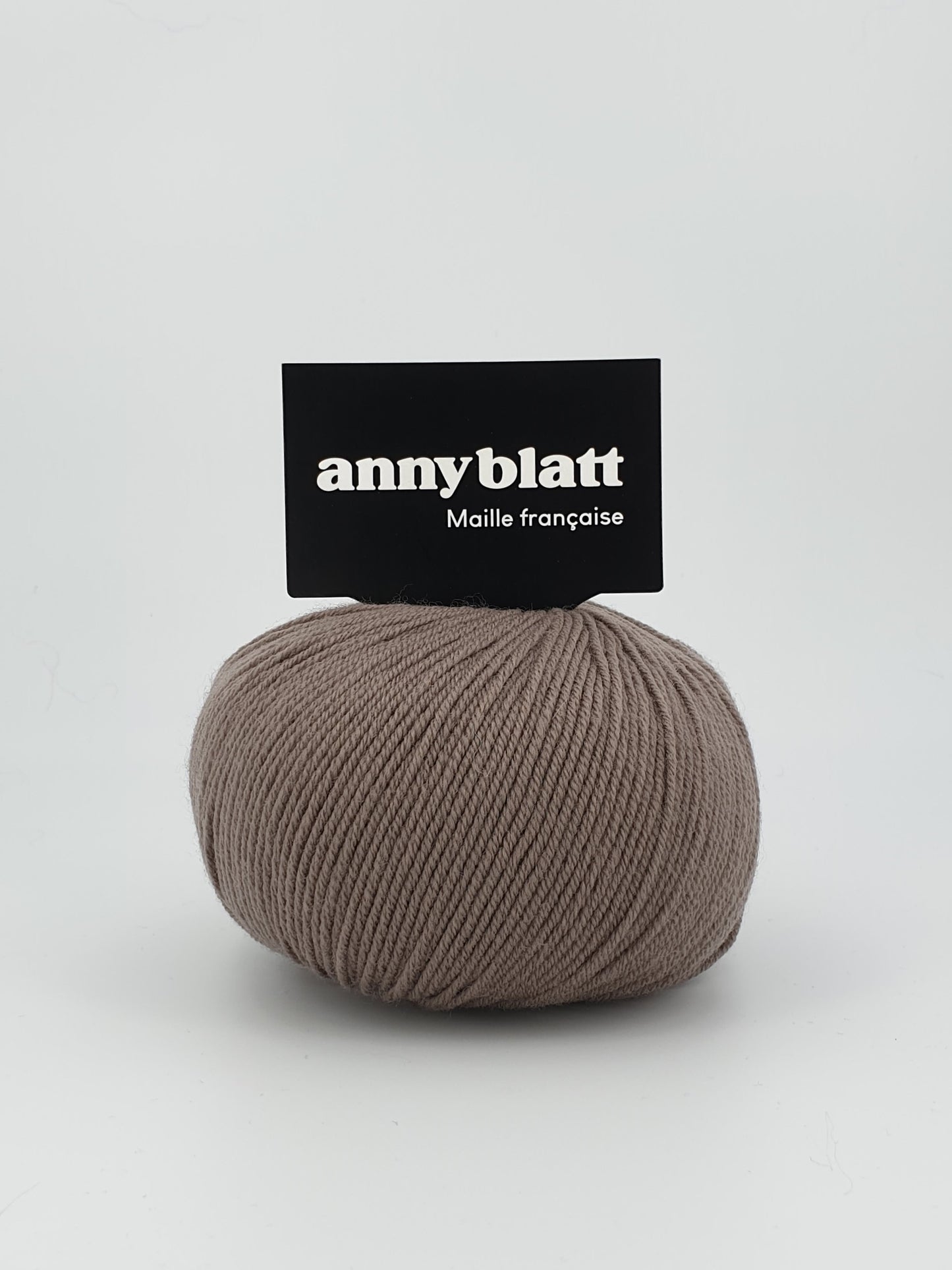 pelote mérinos châtaigne baby blatt extra fine