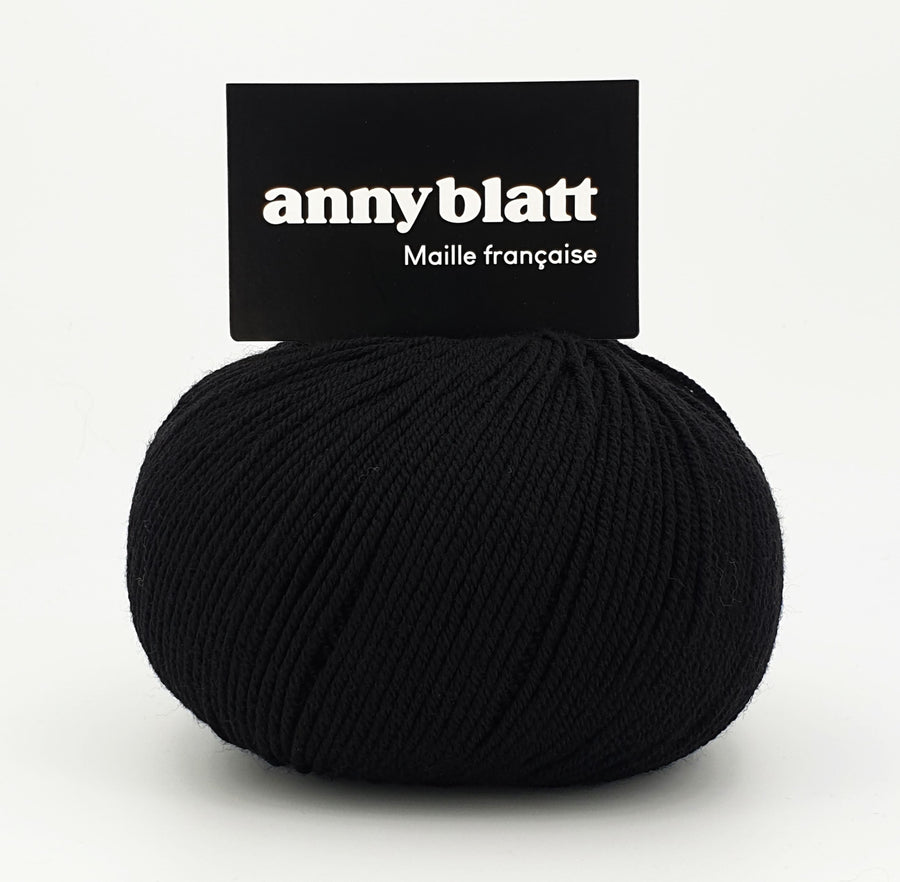 Charger l&#39;image dans la galerie, pelote merinos noir baby blatt extra fine1
