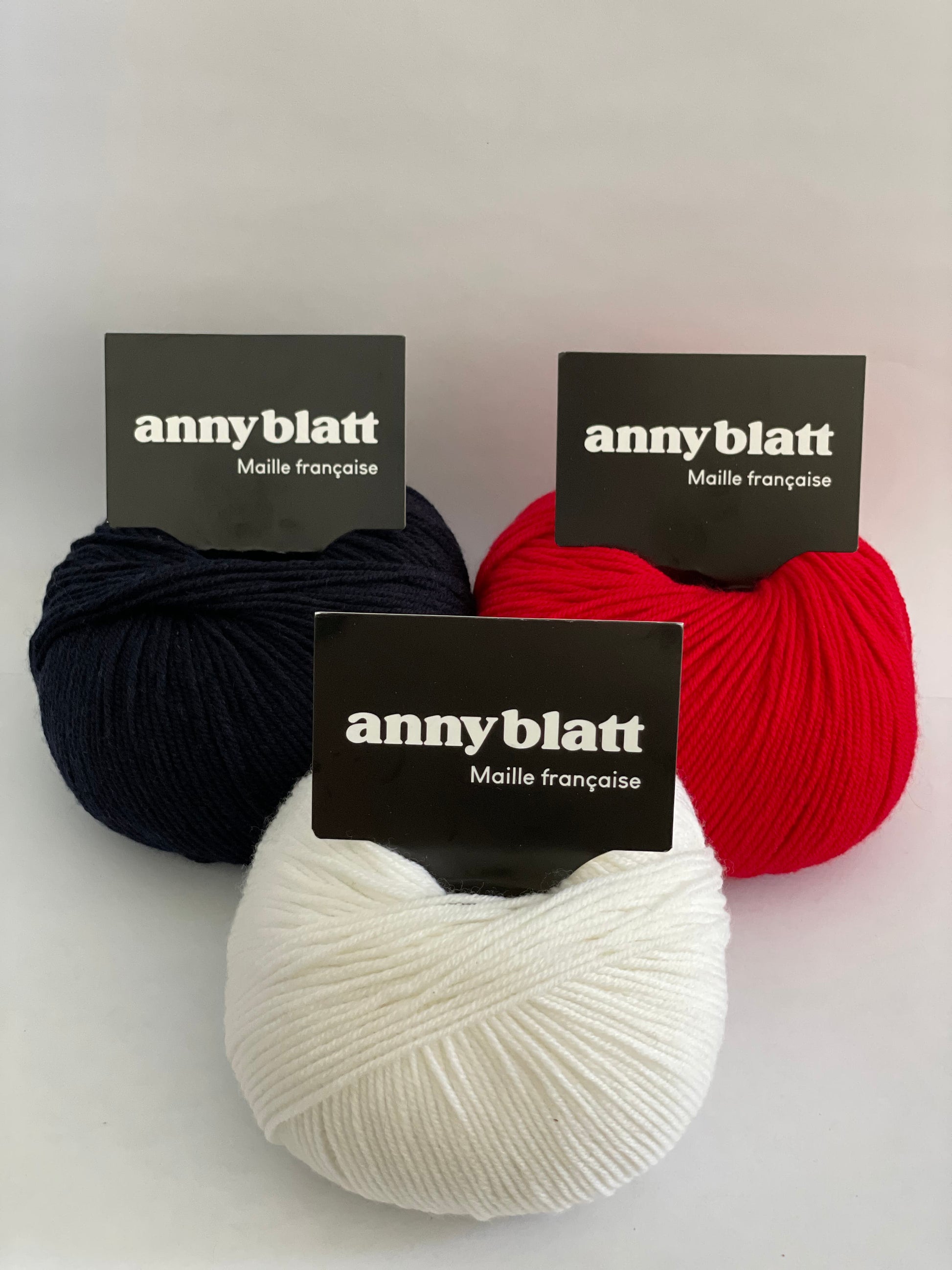 Pelote mérinos blanc rouge caban baby blatt extra fine