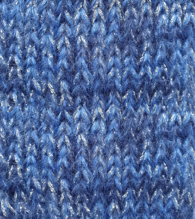 Charger l&#39;image dans la galerie, Pull mohair et soie à tricoter bleu Shery.jpg
