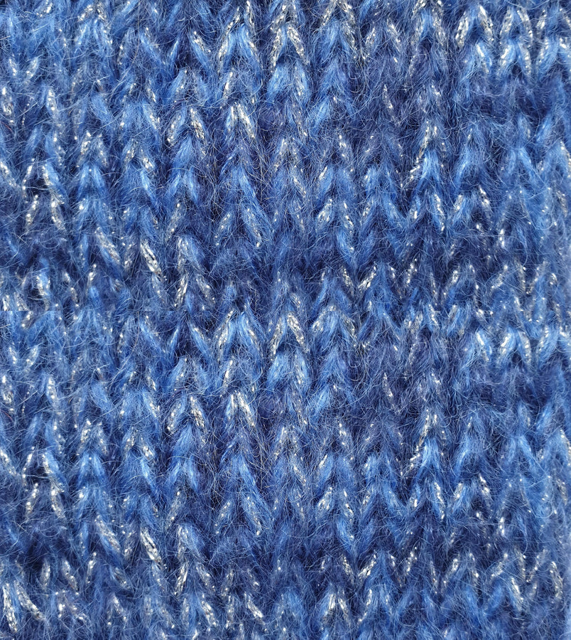 Charger l&#39;image dans la galerie, Pull mohair et soie à tricoter bleu Shery.jpg
