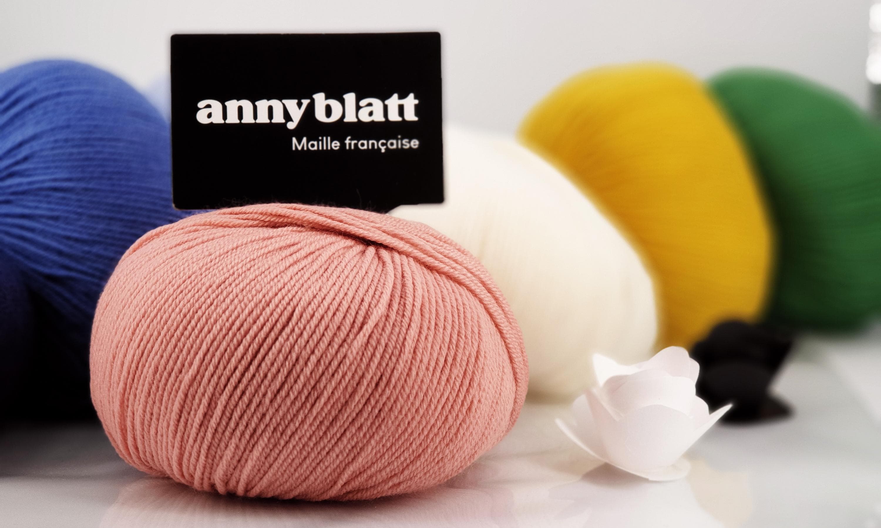 Modèle layette Anny Blatt à tricoter en Mérinos et Mohair