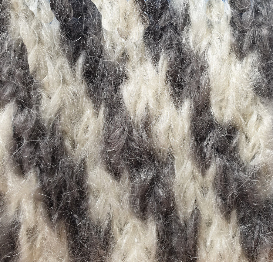 Charger l&#39;image dans la galerie, Manteau à tricoter mohair et laine mouette et naturel zita
