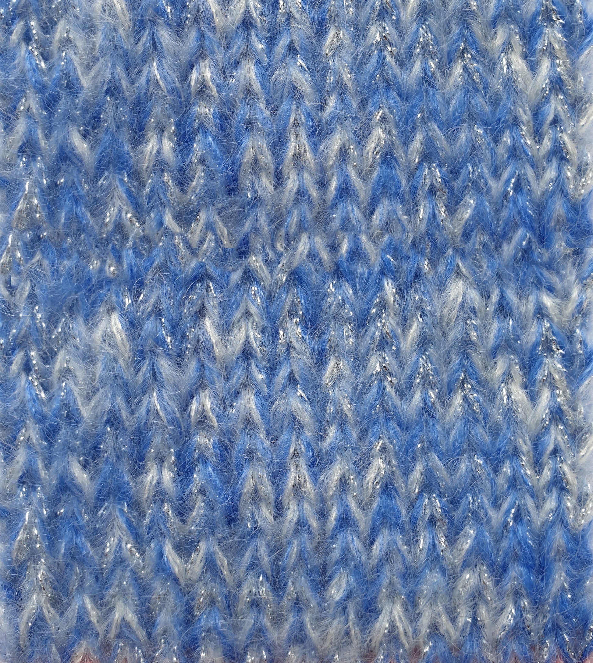 Pull mohair et soie à tricoter ciel Shery.jpg
