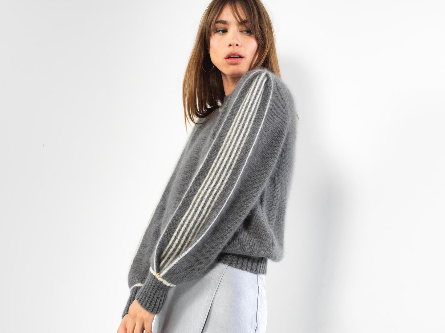 Pull Alix mohair à lignes écrues.