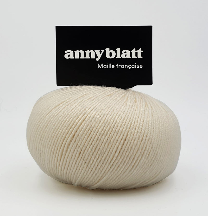 Charger l&#39;image dans la galerie, pelote merinos naturel baby blatt extra fine1
