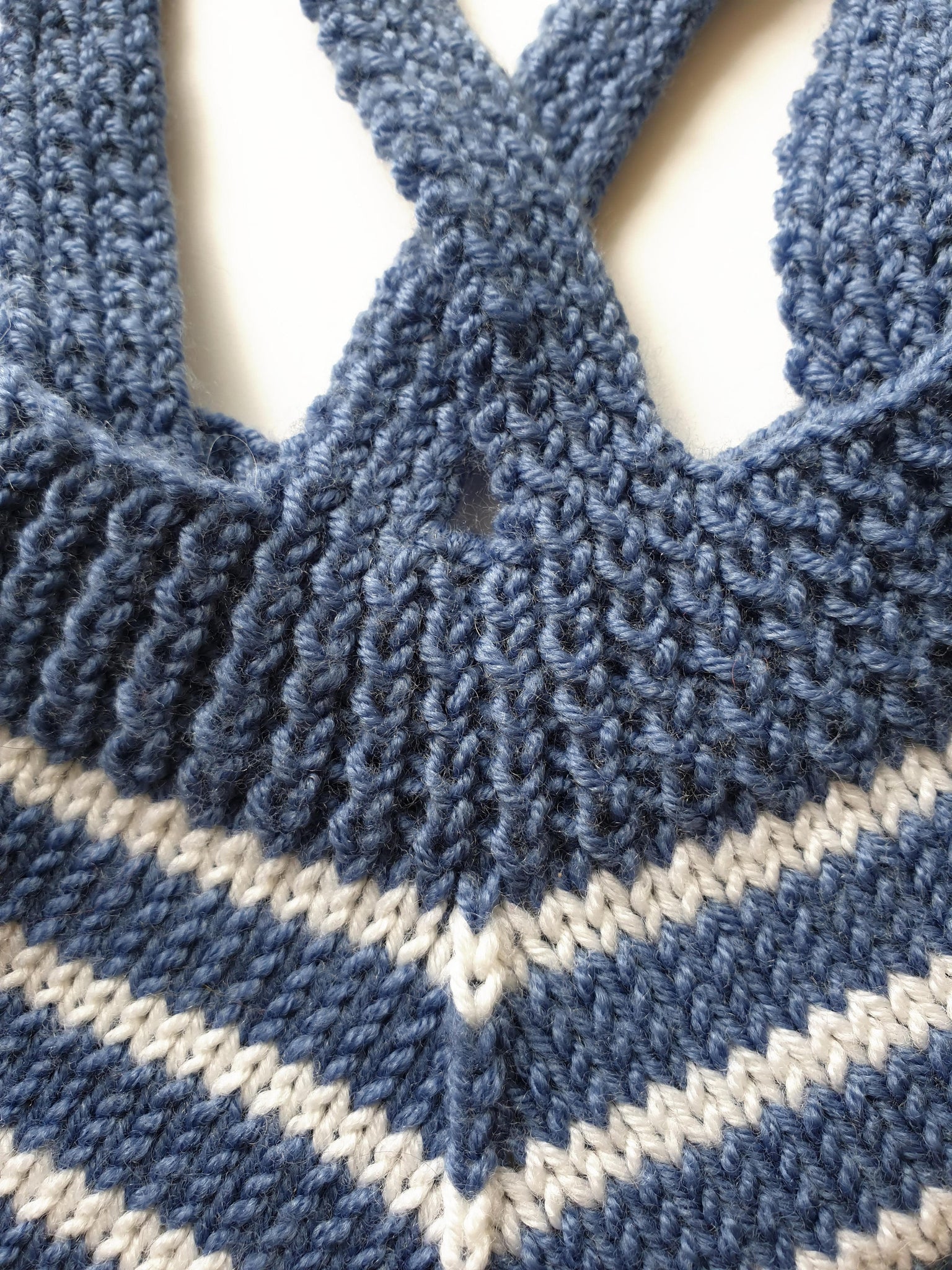 Combinaison Thé à tricoter : la combi bébé intemporelle – Anny Blatt