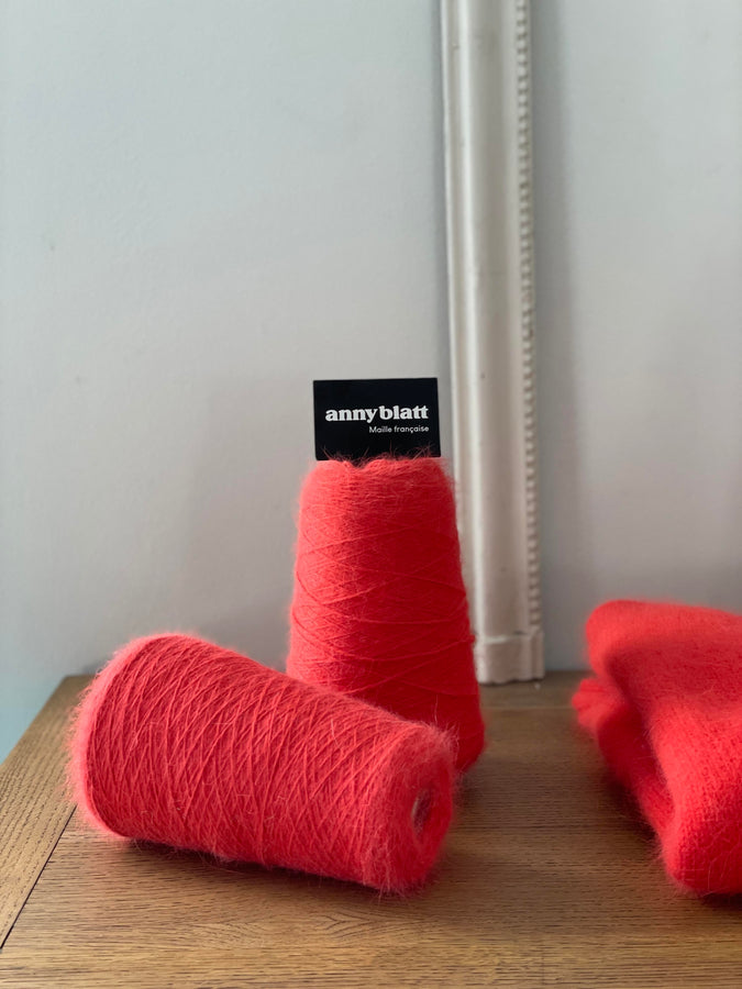 Charger l&#39;image dans la galerie, Cone_pelote_Angora_Prestige_AnnyBlatt_9852_RougeCapucine.jpg
