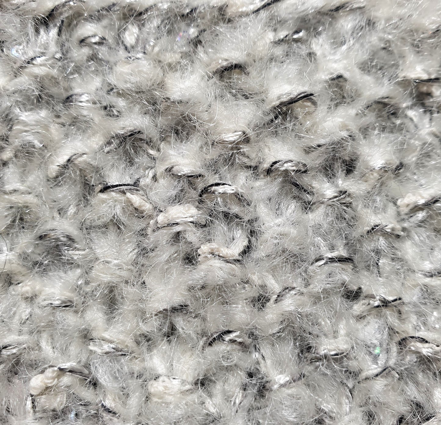 Tricot angora douceur et precieuse mouette