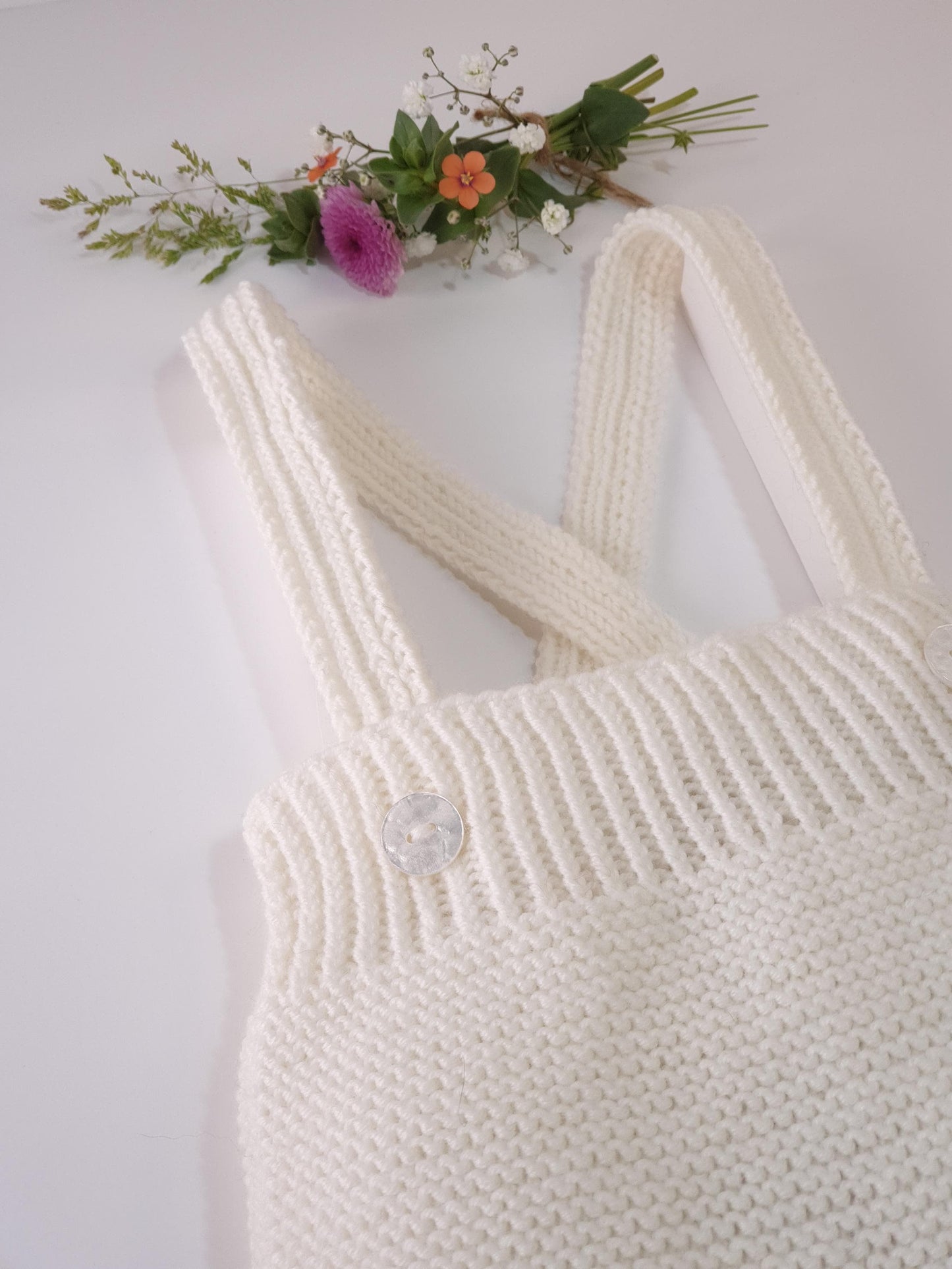 Pantalon bébé Pepino à tricoter.