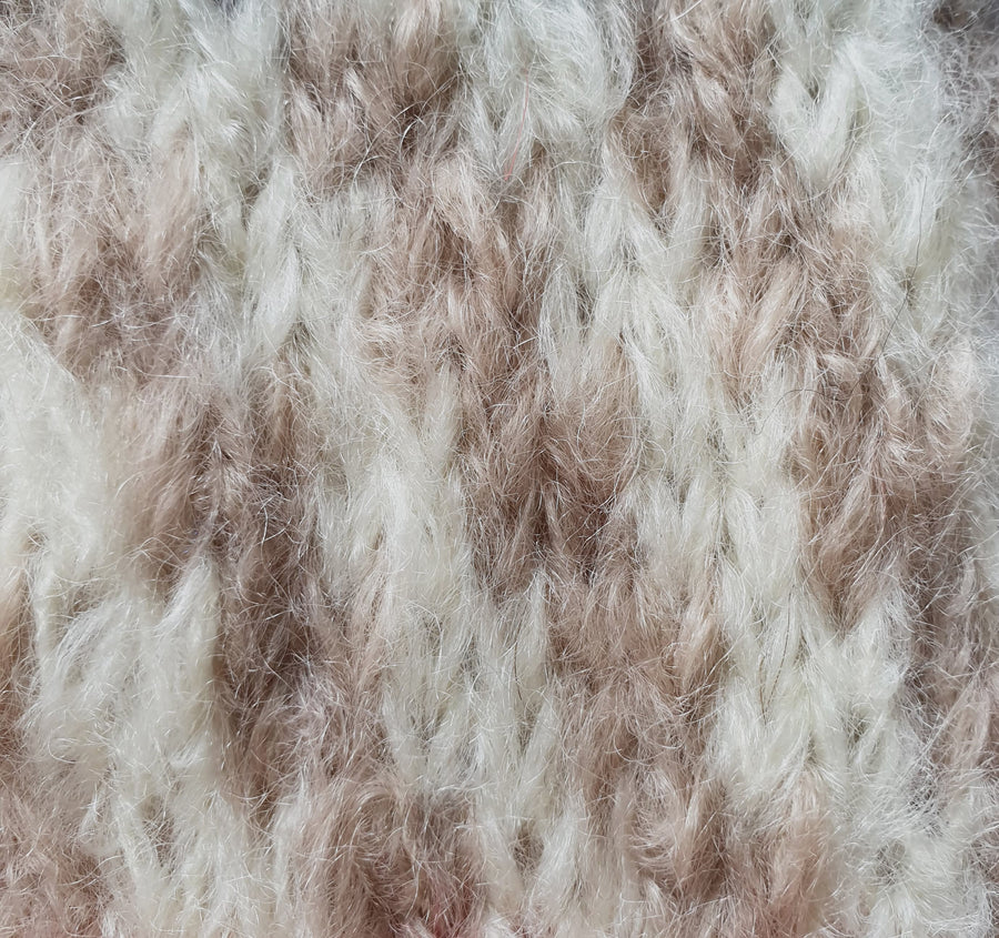 Charger l&#39;image dans la galerie, Manteau à tricoter mohair et laine sable et naturel zita
