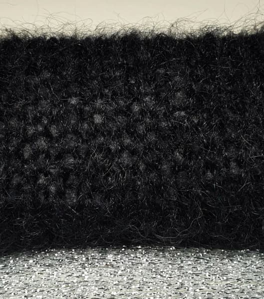 Charger l&#39;image dans la galerie, Cardigan à tricoter mohair Noir et argent cassis
