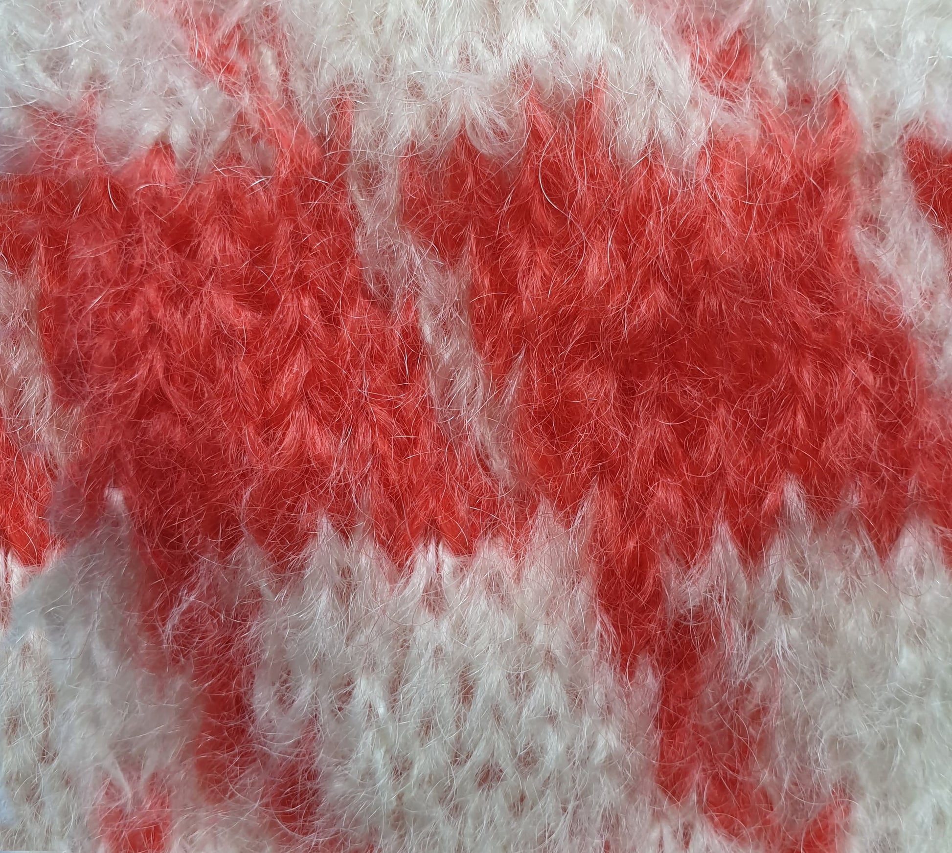 Tricot mohair naturel et capucine venus