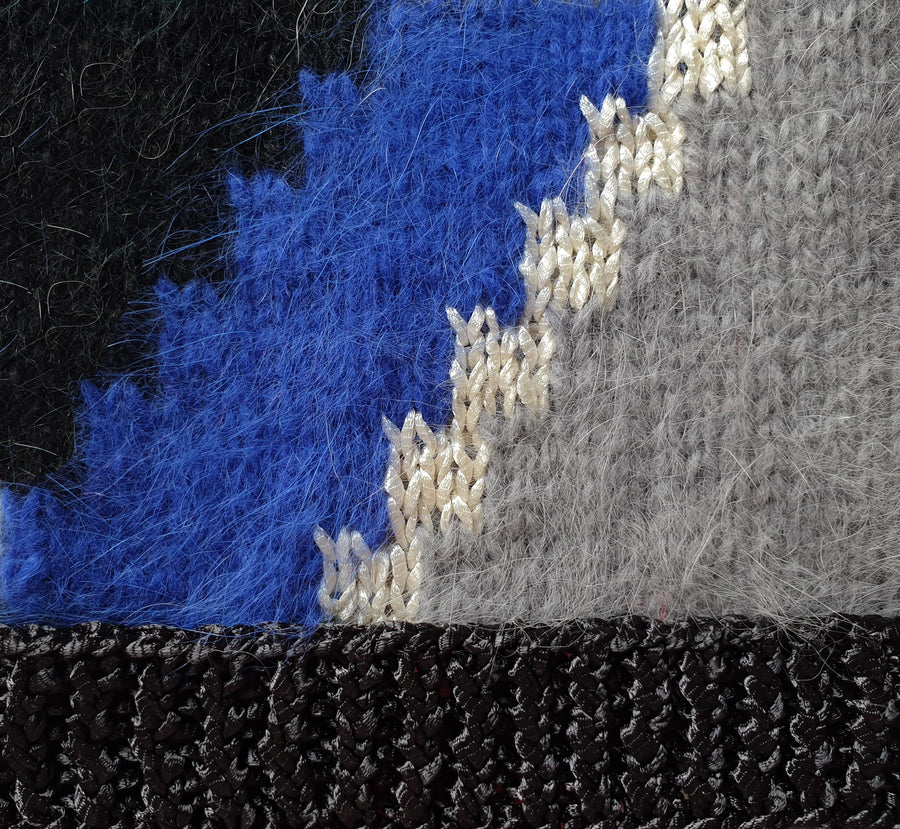 Charger l&#39;image dans la galerie, Pull à tricoter angora noir bleu maud
